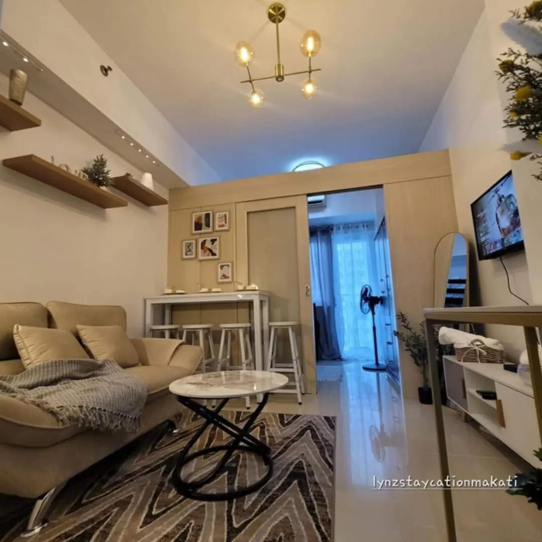Hotel Lynzstaycation Makati Makati City